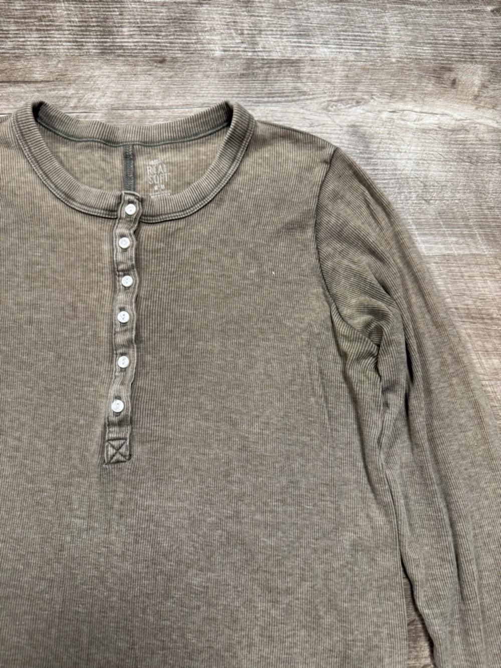 Aerie Ribbed Long Sleeve Shirt Size Medium - Picture 2 of 7